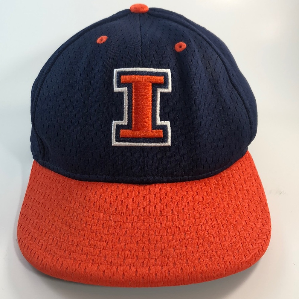 Nike 643 University of Illinois Cap NWOT